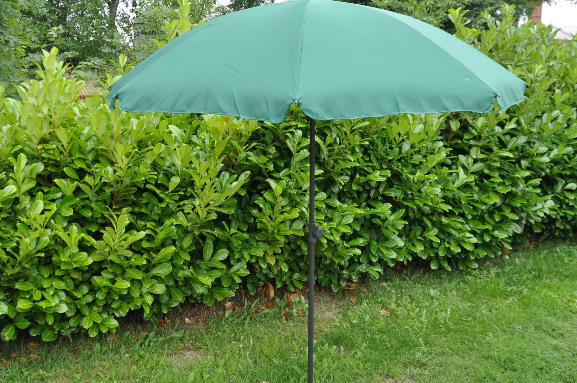 Sonnenschirm mit Knickgelenk versch. Farben Terrassenschirm